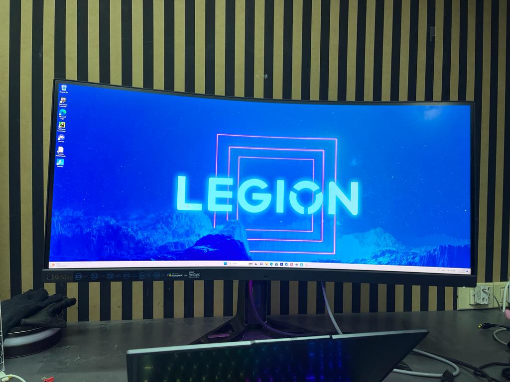 Lenovo-Legion-Y34wz-30-Curved-Monitor
